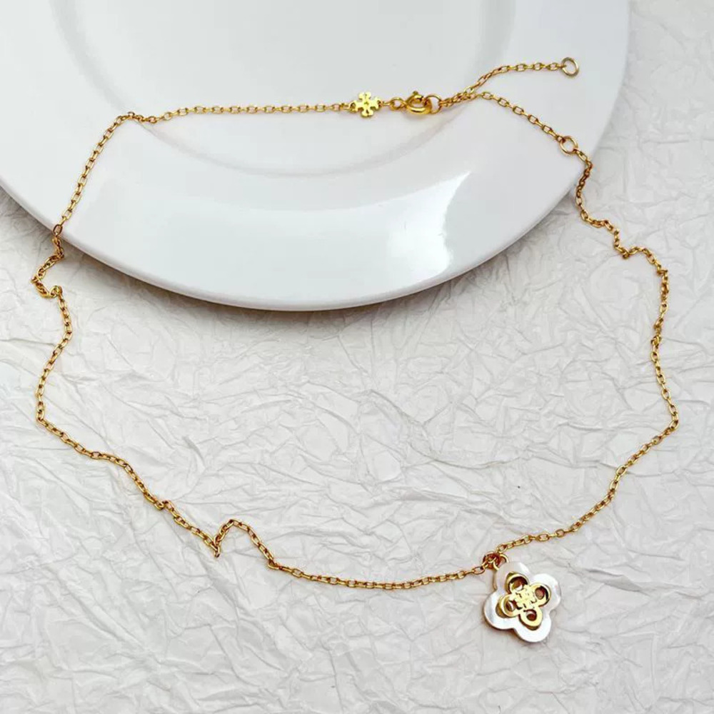 Tory Burch Natural Shell Inlay 3D Hollow Four Leaf Clover Necklace